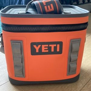 YETI Hopper Flip 8 Coral EUC